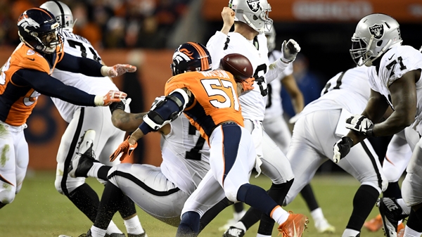 Denver Broncos – Oakland Raiders mücadelesi